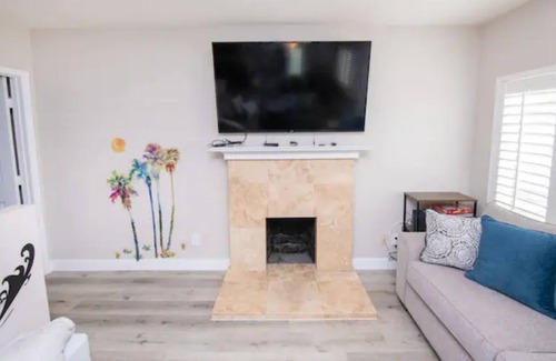 Golden Hill House | 4BR Heated Pool + Hot Tub - Near Downtown SD