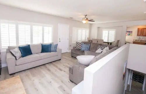 Golden Hill House | 4BR Heated Pool + Hot Tub - Near Downtown SD