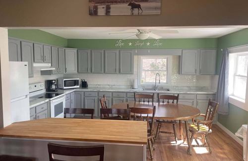 Hubertus House | 4BR House in Glacier Hills County Park/Heart of the Kettle Moraine!