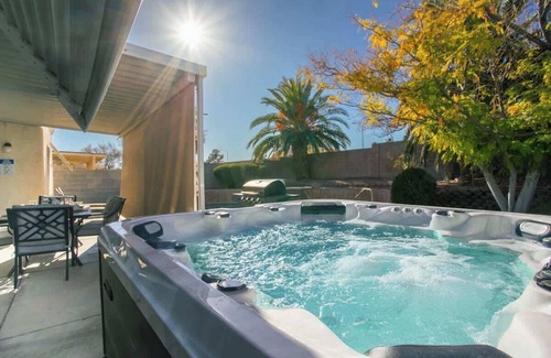 North Las Vegas House | 4BR Pool, Spa & Retro Arcade Polished Vegas Stay
