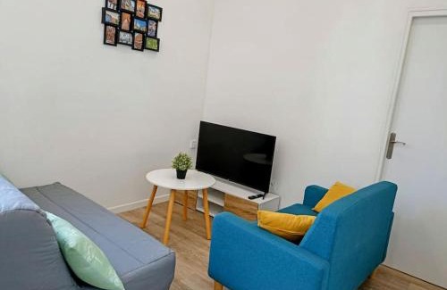 Roubaix Apartment | 4pers Wifi Netflix Prox Lille-métro-tram