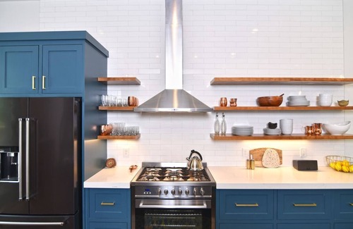 Quinlan House | 4th NT. FREE -Luxury Waterfront! Kayaks Hot Tub Dock