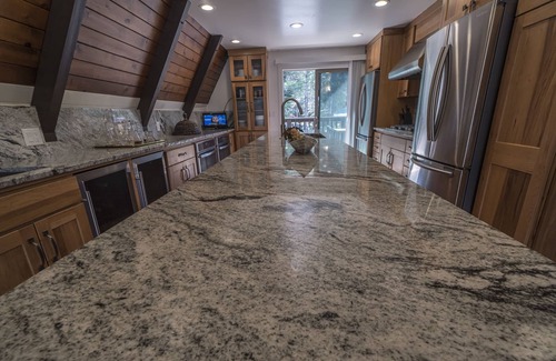 Donner Lake Woods Ski Chalet | 5,000 for 31 Continuous Nights Lease Only. Wedding & Honeymoon Combo