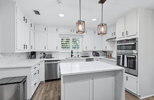 Flower Mound House | 5-BD/2.5-BA Modern Farmhouse Retreat (Sleeps 12)