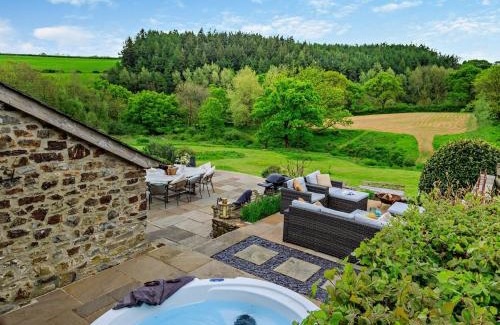 Brushford House | 5 Bed in Exebridge 41133