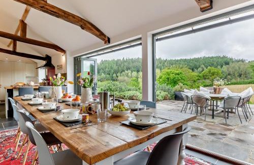 Brushford House | 5 Bed in Exebridge 41133