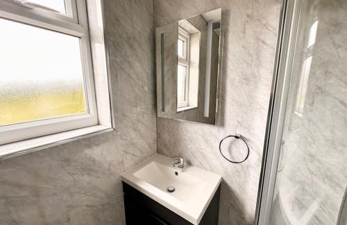 Lee Apartment | 5 bed property in SE12