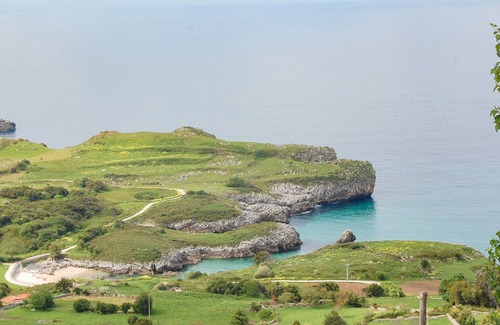 Pimiango House | 5 bedroom accommodation in Ribadedeva