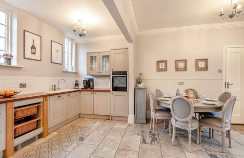 Wainfleet All Saints Cottage | 5 bedroom accommodation in Wainfleet, near Skegness