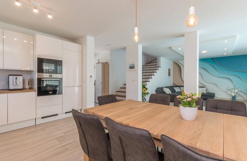 Kakma House | 5 bedroom amazing home in Kakma