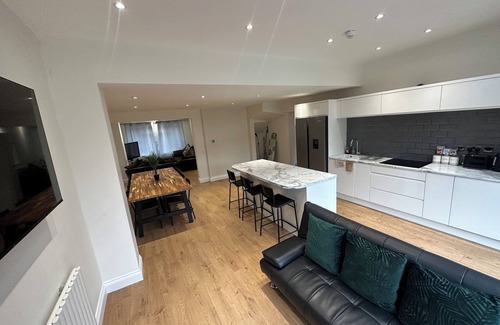 London Borough of Bromley House | 5 bedroom house in Orpington