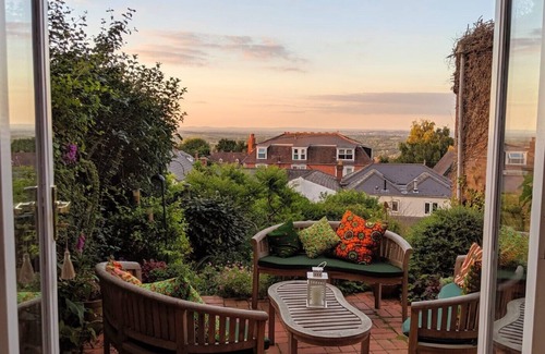 Malvern House | 5-bedroom Victorian townhouse in Malvern Hills - sleeps 10