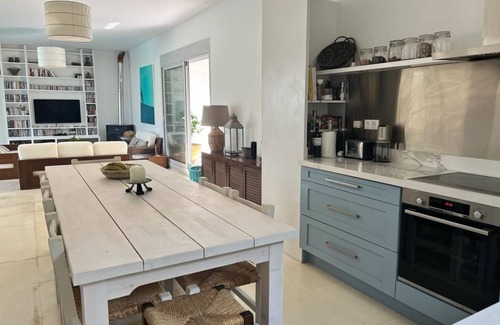 Saronida Villa | 5 Bedroom Villa with Private Pool, Saronida, Athens Riviera