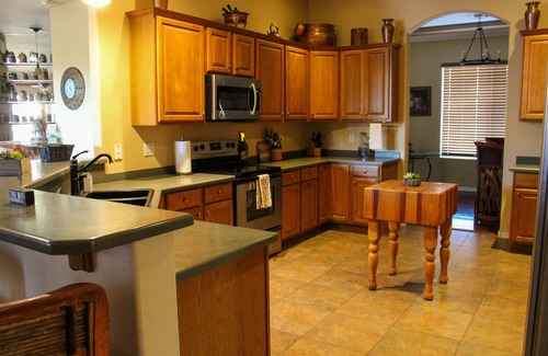 Wittmann House | 5 bedrooms, Pool/Jacuzzi - 2 Master Bedrooms - 3155 SQFT