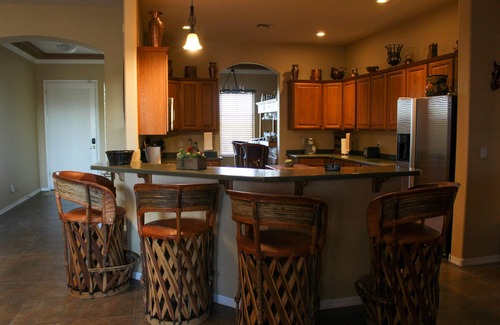 Wittmann House | 5 bedrooms, Pool/Jacuzzi - 2 Master Bedrooms - 3155 SQFT