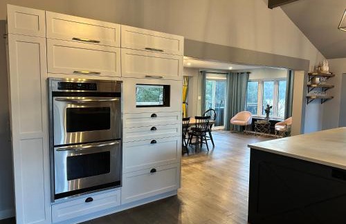 Labelle Villa | 5-Br Villa on Lake Labelle