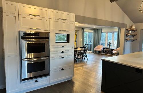 Labelle Villa | 5-Br Villa on Lake Labelle