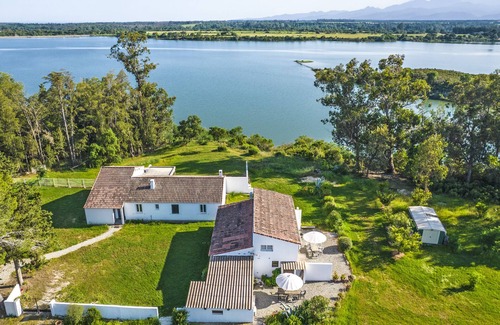 Aleria House | 5 km from Aléria and its beaches, quiet, nature, lakeside (72 hectares).