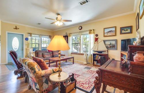 Shoreline Park House | 5 Mi to Beach and Pier Bay St Louis Home on Canal