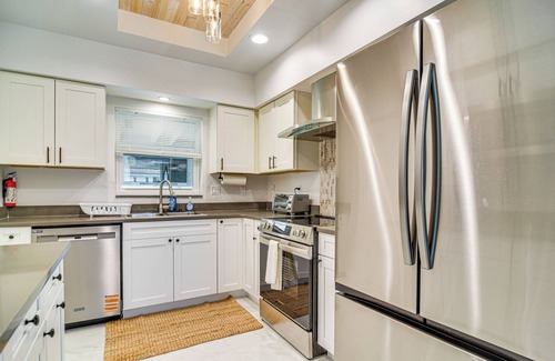 Bay Crest Park House | 5 Mi to Beach: Tampa Retreat w/Furnished Lanai!