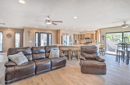 Havasu Foothill Estates House | 5 Mi to London Bridge Stunning Escape with Hot Tub