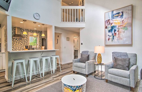 Mews Village Condo | 5 Mi to Mashpee Commons: Coastal Mashpee Condo
