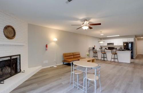 Fayetteville House | 5 Mi to Razorback Greenway Cozy Fayetteville Home