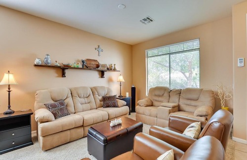 Garden Lakes House | 5 Mi to State Farm Stadium Home with Private Pool!