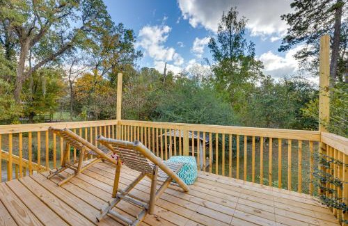 New Castle House | 5 Mi to Trussville Birmingham Home with Balcony