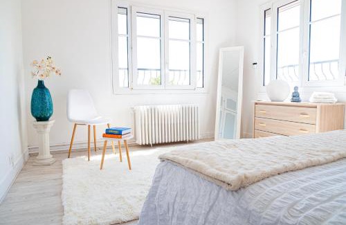 Jussieu Villa | 5 min château Charmante maison et son jardin privé