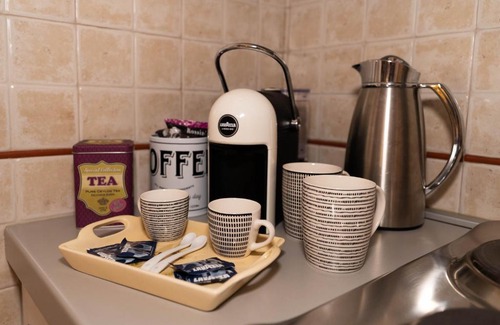 Santa Maria Apartment | [5 Min. Mare - Castello Normanno] Wi-Fi & Netflix *****