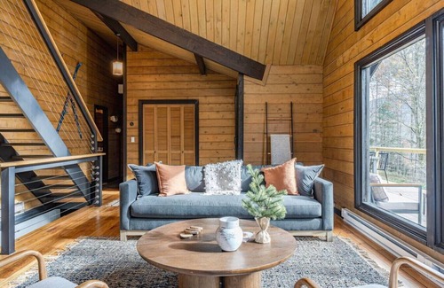 Windham Cabin | 5 Min to Skiing | Hot Tub | Fire Pit | Pool Table