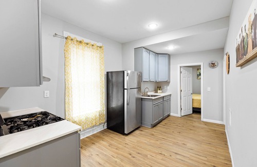 Utica Apartment | 5 Min WYNN Hospital,3 Min Nexus Center,2 Min Downtown Utica NY, near Ilion NY,2