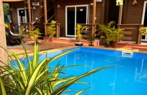 Morjim Cottage | 5 mins walk from the beach