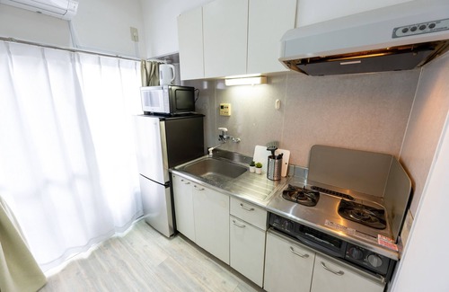 Yotsuya Apartment | 5-minute walk from Yotsuya Station in Shinjuku-ku, close to Shinjuku Gyoen Garden, can accommodate 6 people/3 beds, keep luggage ok, free Wi-Fi