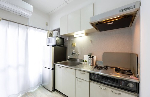 Yotsuya Apartment | 5-minute walk from Yotsuya Station in Shinjuku-ku, close to Shinjuku Gyoen Garden, can accommodate 6 people/3 beds, keep luggage ok, free Wi-Fi