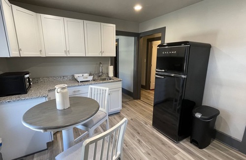 Historic Downtown Racine Apartment | 5 Minutes from Downtown Racine. Private deck, entrance, and driveway.