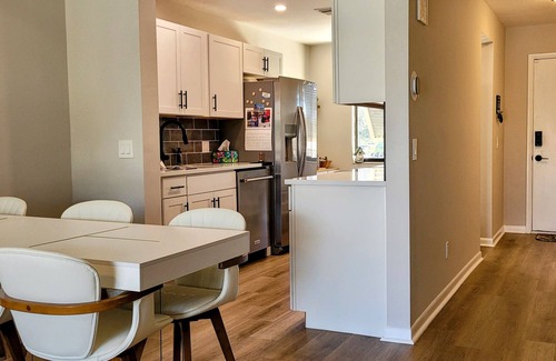 The Meadows Condo | 5 minutes walk to the golf club. Newly renovated, non-smoking, 2nd floor condo.