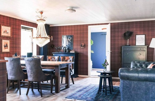 Frillesas House | 5 person holiday home in STRÅVALLA