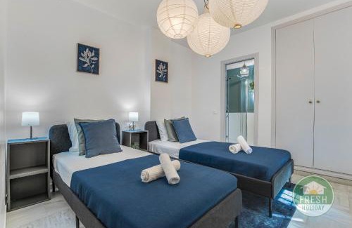 Mezquitilla Apartment | 5 seconds to the beach apartment