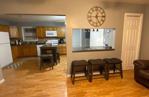 Winona House | 5 Star! Direct Access to Brimstone Recreation Pet Friendly Game Room