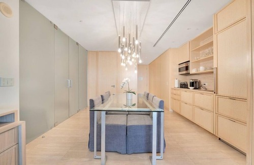 Bal Harbour Condo | 5 Star Oceanfront Luxury Condo at St. Regis Bal Harbour Resort