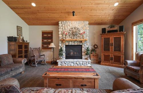 Sunriver House | 5 Vine Maple home