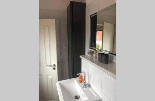 Verden Apartment | 5-Zi. Wohnung in Bahnhofsnähe - 24/7 self-check-in