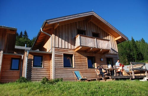 Annaberg im Lammertal Ski Chalet | 50 m to the slopes, own parking lot