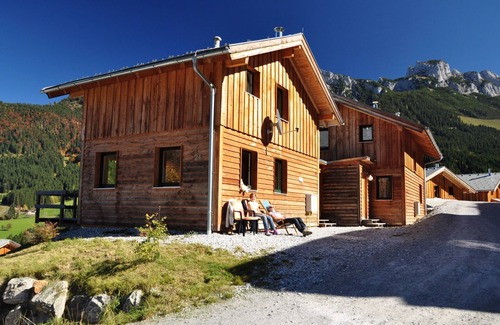 Annaberg im Lammertal Ski Chalet | 50 m to the slopes, own parking lot