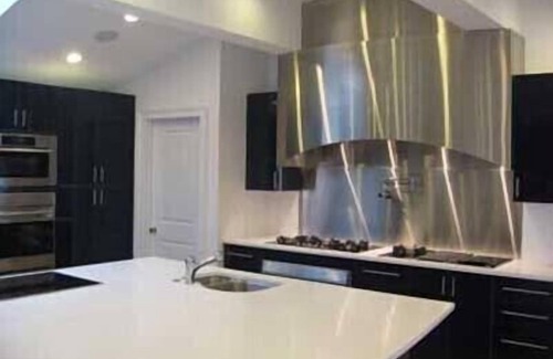 Kingston House | 50% OFF -THANSKGIVING SPECIAL - GUEST'S UNFORSEEN NEED TO CANCEL + 2 FREE NIGHTS