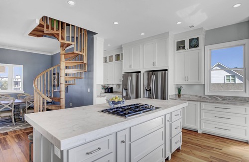 Isle of Palms House | 502 Ocean Blvd by AvantStay | Beachfront w/Pool & Ocean Views!