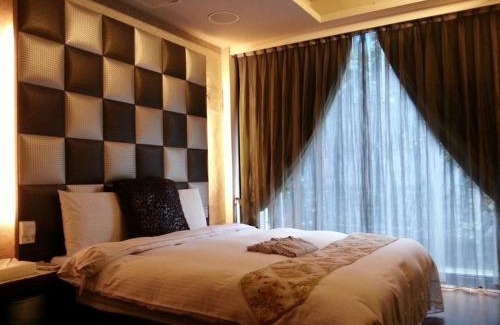 Wulai House | 51 Spring