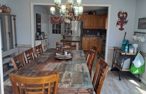 Wedowee House | 5bd/2ba lakefront home with dock, close to town